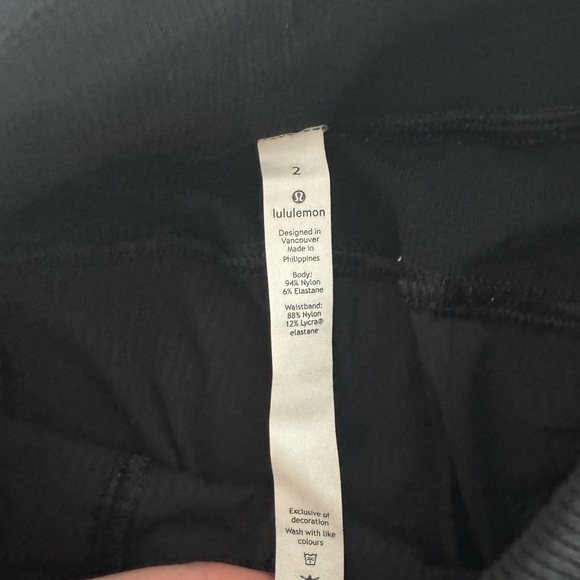 Lululemon relaxed dance pant in black size 2 - Picture 2 of 4